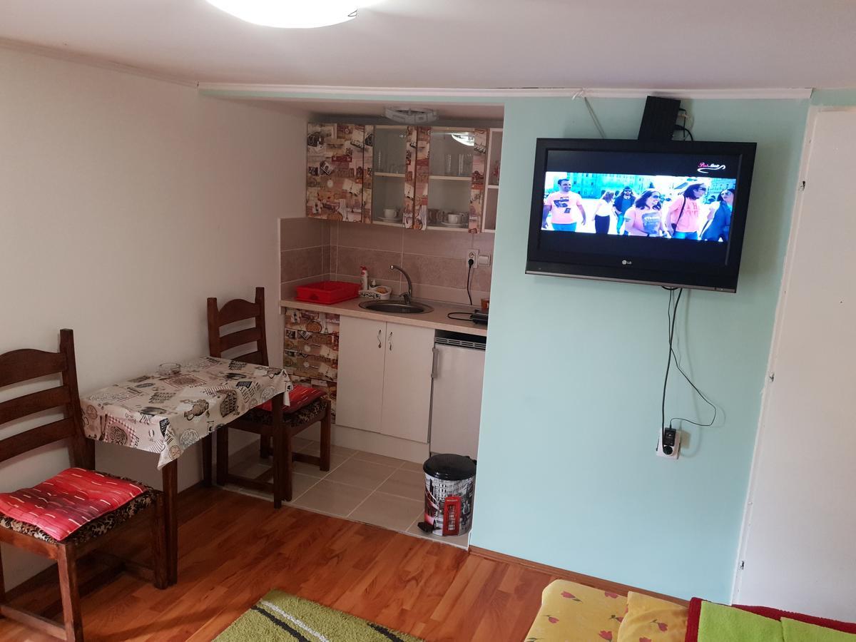 Apartmani Jankovic Vrdnik Exterior photo